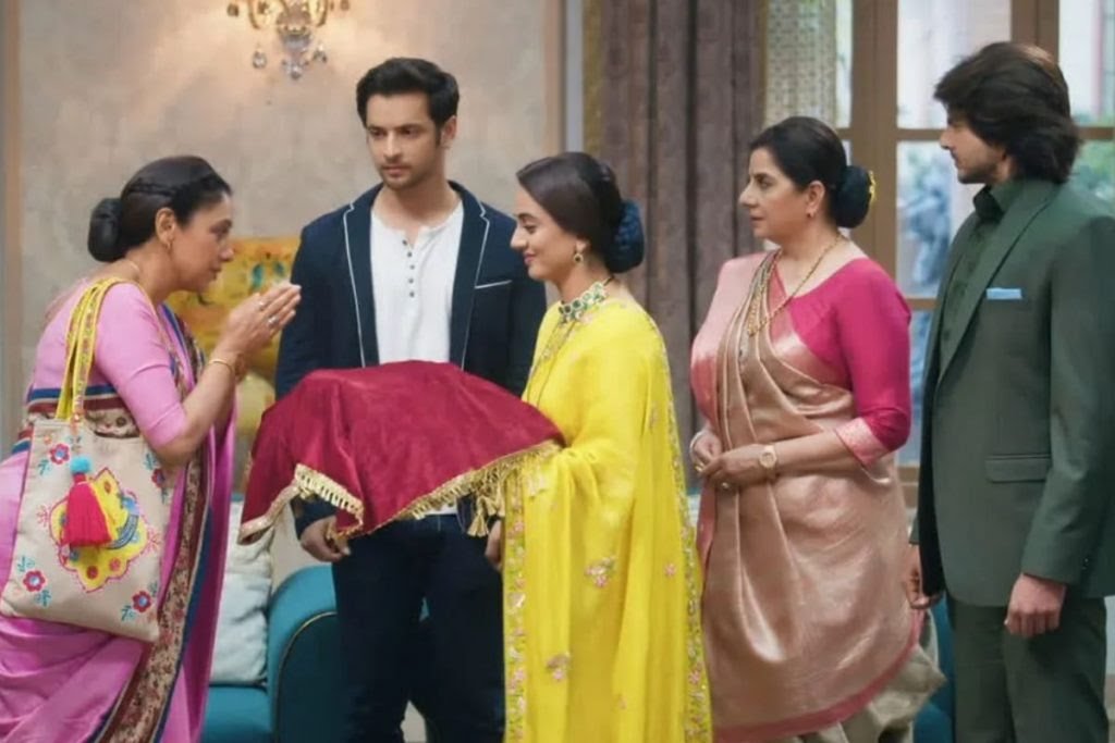 Anupama Written Update: Anupama Arrives at Kothari Residence with Wedding Gifts, Makes a Bold Demand to Moti Baa