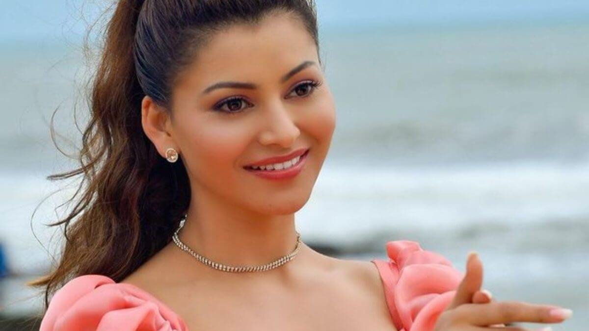 Urvashi Rautela had only a 3-minute role in Daku Maharaj but charged a hefty fee!