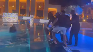 IPL 2025: रोहित, तिलक और सूर्यकुमार ने मिलकर MI एडमिन को फेंका स्विमिंग पूल में, वीडियो हुआ वायरल