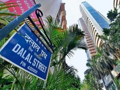 शेयर मार्केट लाइव: अच्छी शुरुआत के बाद आई गिरावट, सेंसेक्स-निफ्टी फिसले