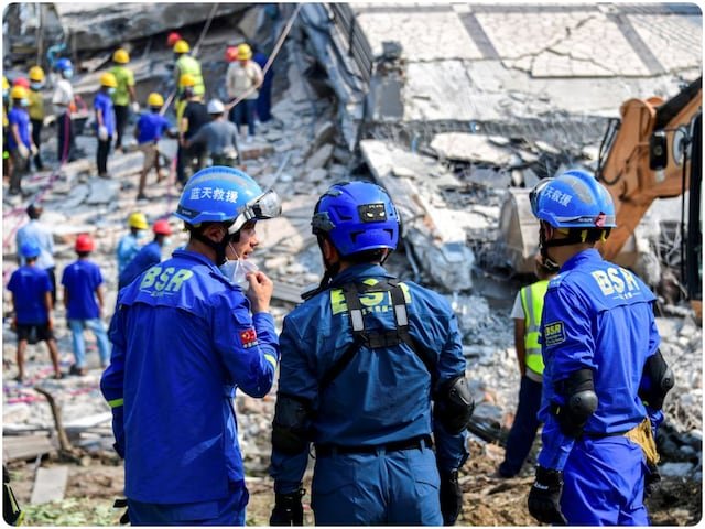 म्यांमार में तबाही के बीच निर्दयी सेना की बमबारी, नागरिकों की मौत पर दुनियाभर में आक्रोश