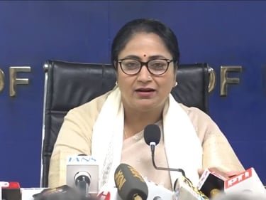 दिल्ली सरकार का बड़ा फैसला: 1000 आंगनवाड़ी केंद्र होंगे स्कूलों में शिफ्ट, बच्चों को मिलेगी बेहतर सुविधाएं