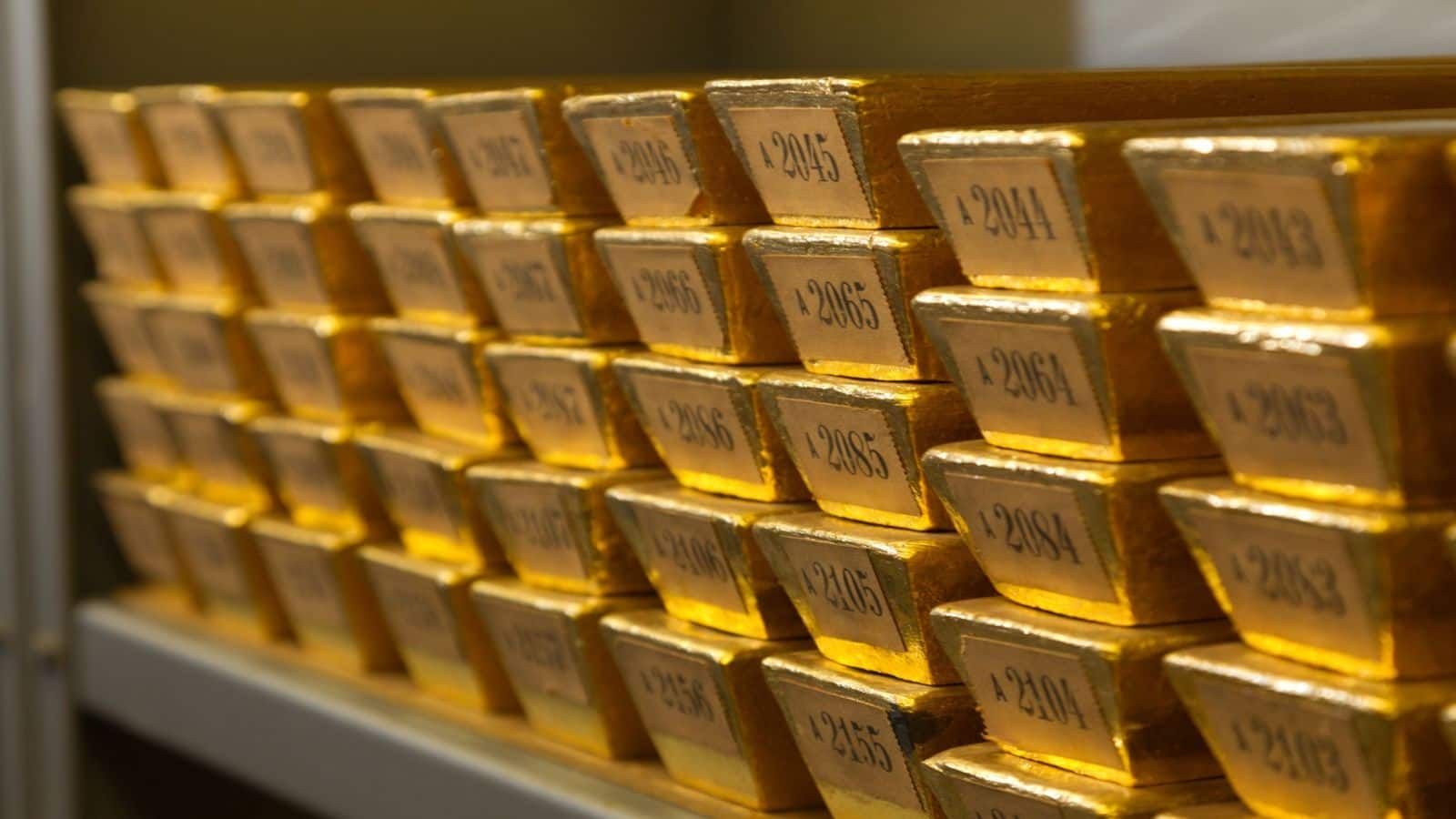 Gold Price Surge: अमेरिका के इस फैसले से 1 लाख रुपये तक पहुंच सकता है सोना, जानें बाजार में डर की वजह