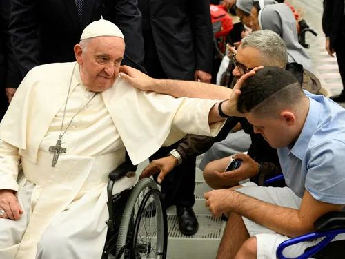 पोप फ्रांसिस का निधन: 88 वर्ष की आयु में ली अंतिम सांस, दुनिया ने खोया करुणा और विनम्रता का प्रतीक