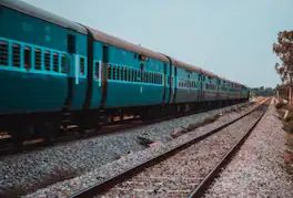 अप्रैल में छुट्टियों की प्लानिंग करने से पहले जान लें, ये ट्रेनें हुईं कैंसिल – देखें पूरी लिस्ट