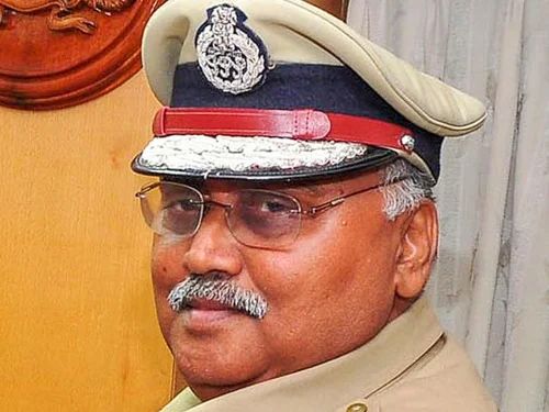 पूर्व DGP ओम प्रकाश की बेरहमी से हत्या, पत्नी पल्लवी पर चाकू से गोदने का आरोप