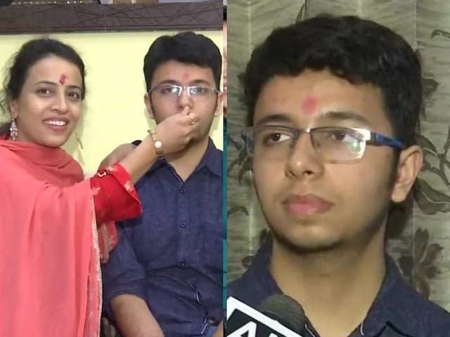 NEET टॉपर तन्मय गुप्ता की सफलता की कहानी: दादा-दादी से लेकर माता-पिता तक सभी डॉक्टर, 720 में 720 अंक हासिल कर रचा इतिहास